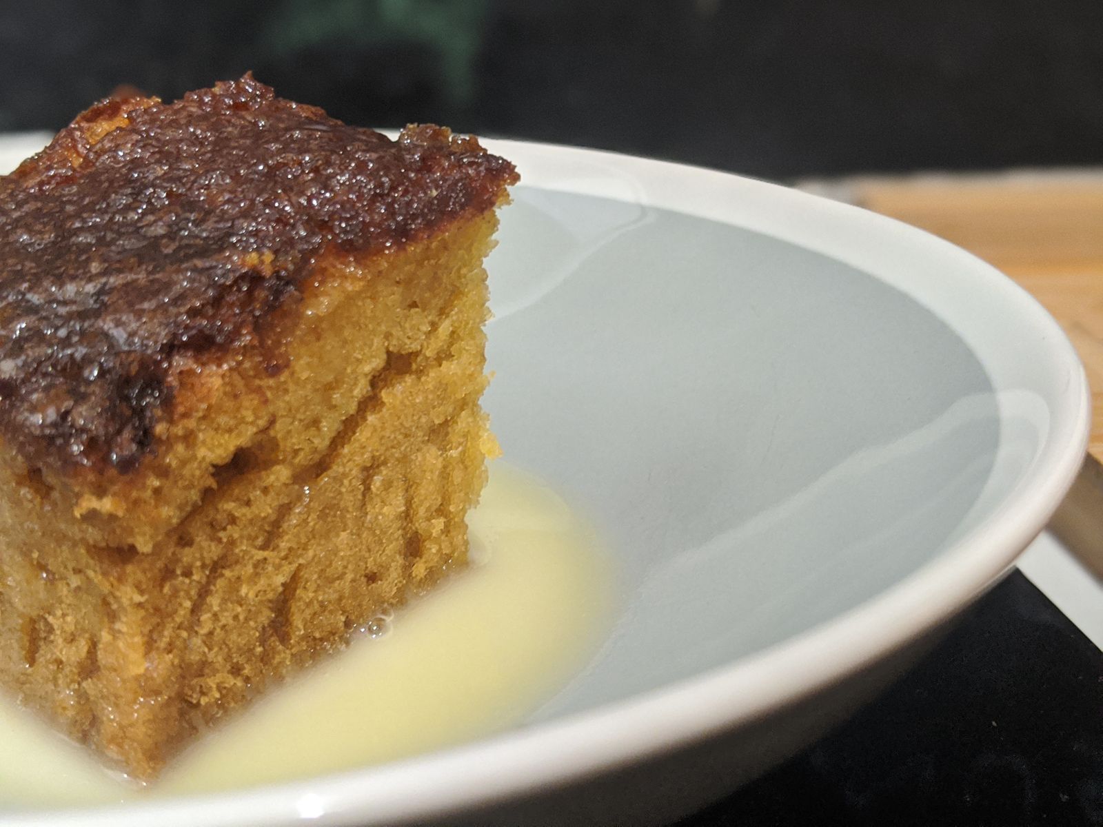 Sticky syrup sponge with custard